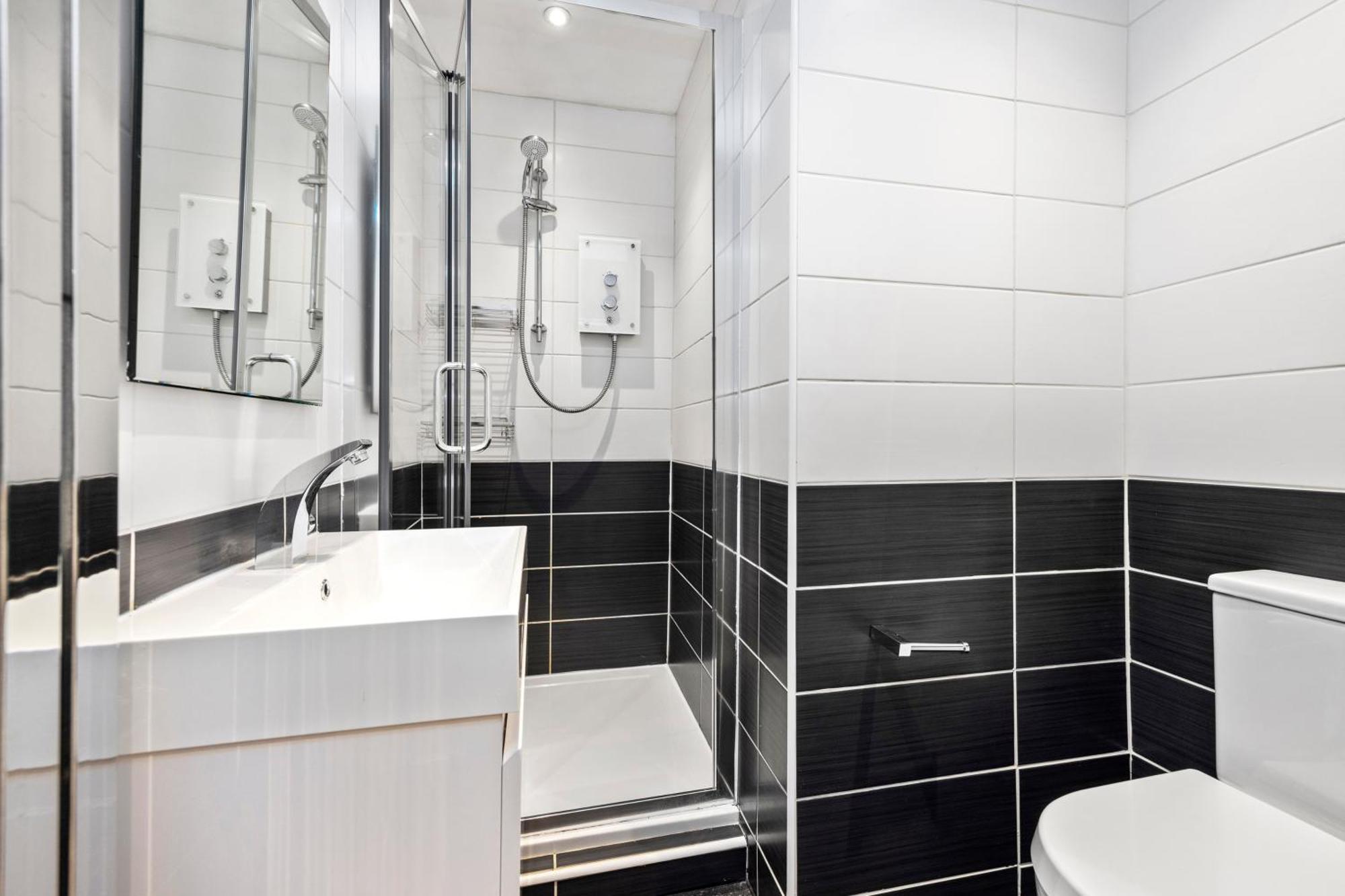 Joivy Modern Flat In City Centre - For Up To 3 Guests Apartment เอดินบะระ ภายนอก รูปภาพ