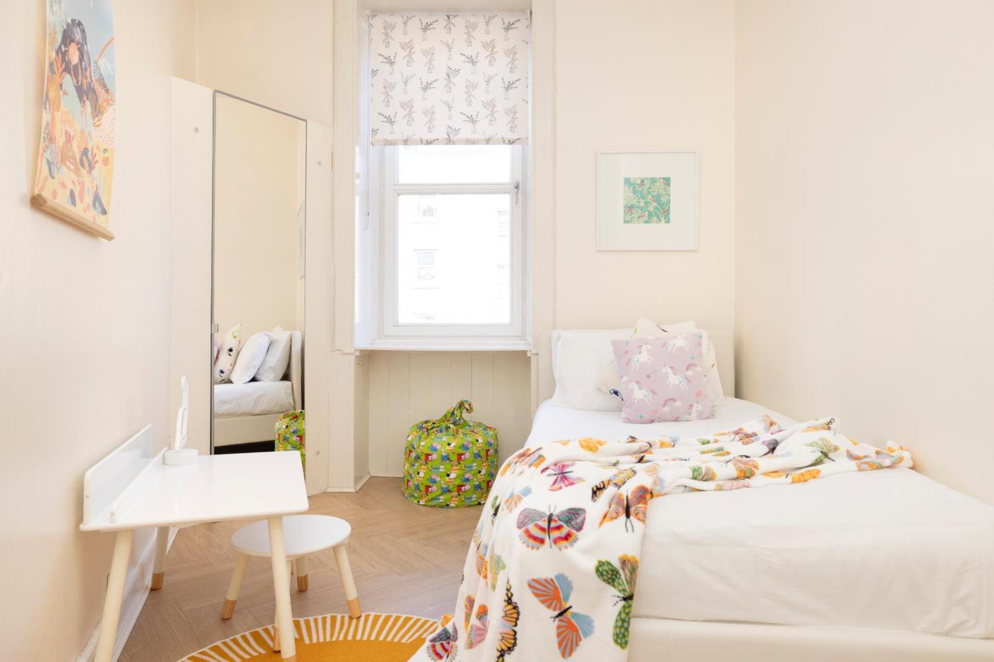 Joivy Modern Flat In City Centre - For Up To 3 Guests Apartment เอดินบะระ ภายนอก รูปภาพ