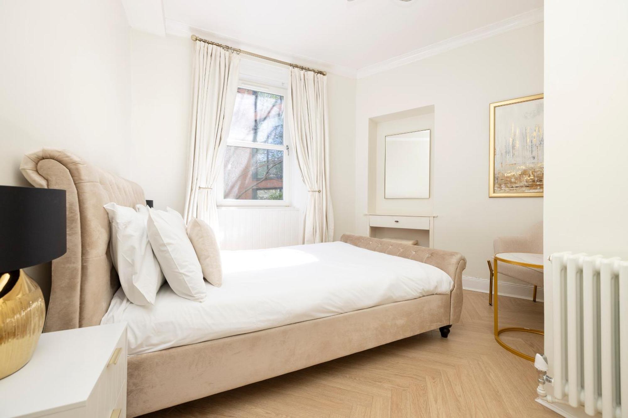 Joivy Modern Flat In City Centre - For Up To 3 Guests Apartment เอดินบะระ ภายนอก รูปภาพ